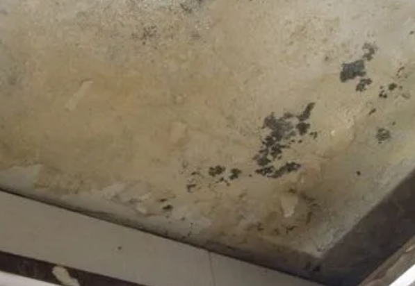 沁县阳台漏水维修公司分享下沁县卫生间渗水维修需要注意哪些问题。